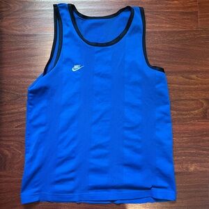 Vintage Nike tank size M